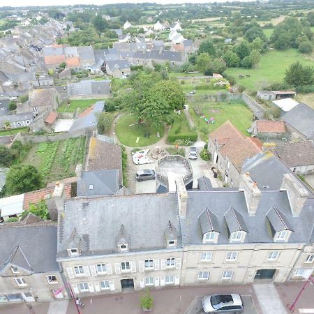 La Tourelle En Normandie Saint-Pierre-Eglise Exterior photo